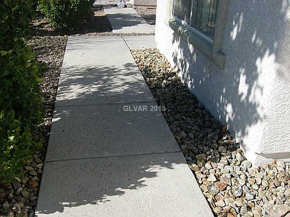 4th image of 844 Blue Rosalie Pl