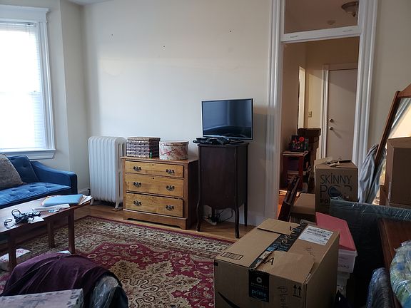 4th image of 4 Ayr Rd APT 3