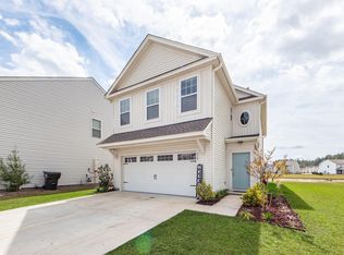 519 Purple Finch Rd, Summerville, SC 29486