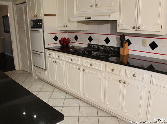 5th image of 11421 Whisper Valley St