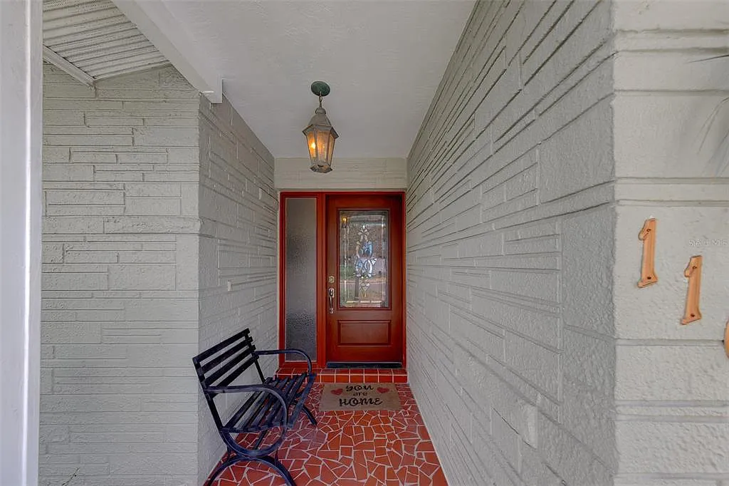 3 bed, 2.0 bath, 1742 sqft, $3,600 — Photo 4