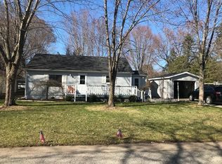 402 W 2nd St, Gladwin, MI 48624
