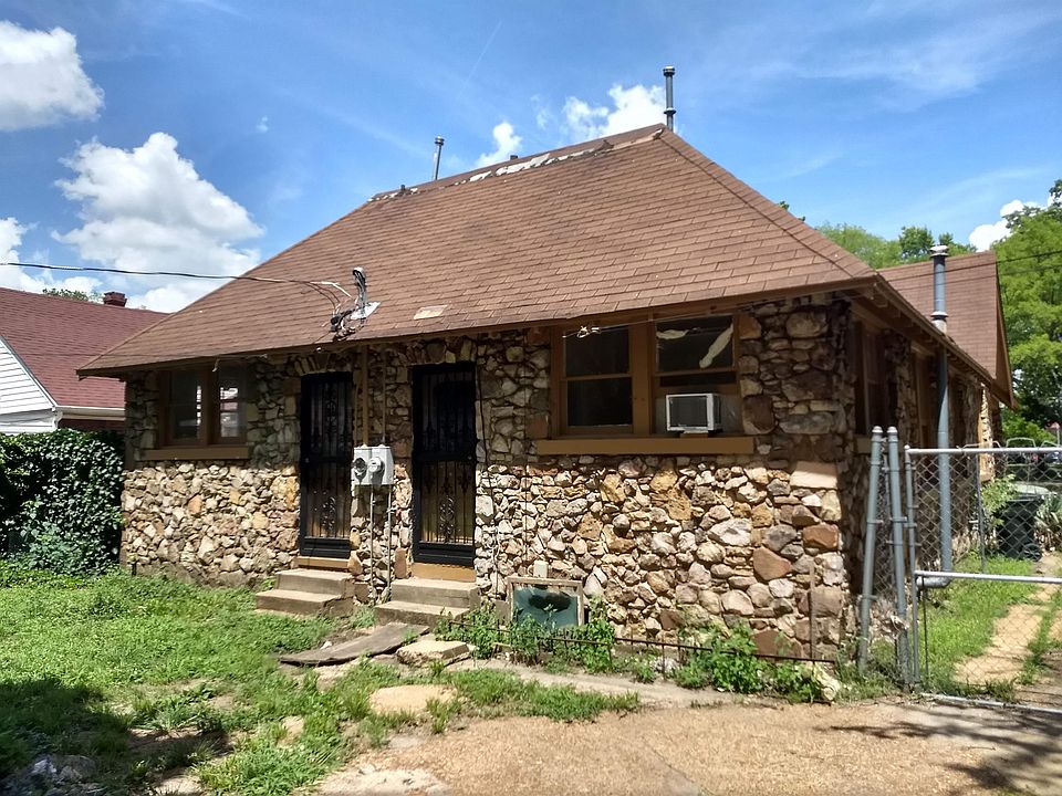 2nd image of 785 E Pkwy S #1