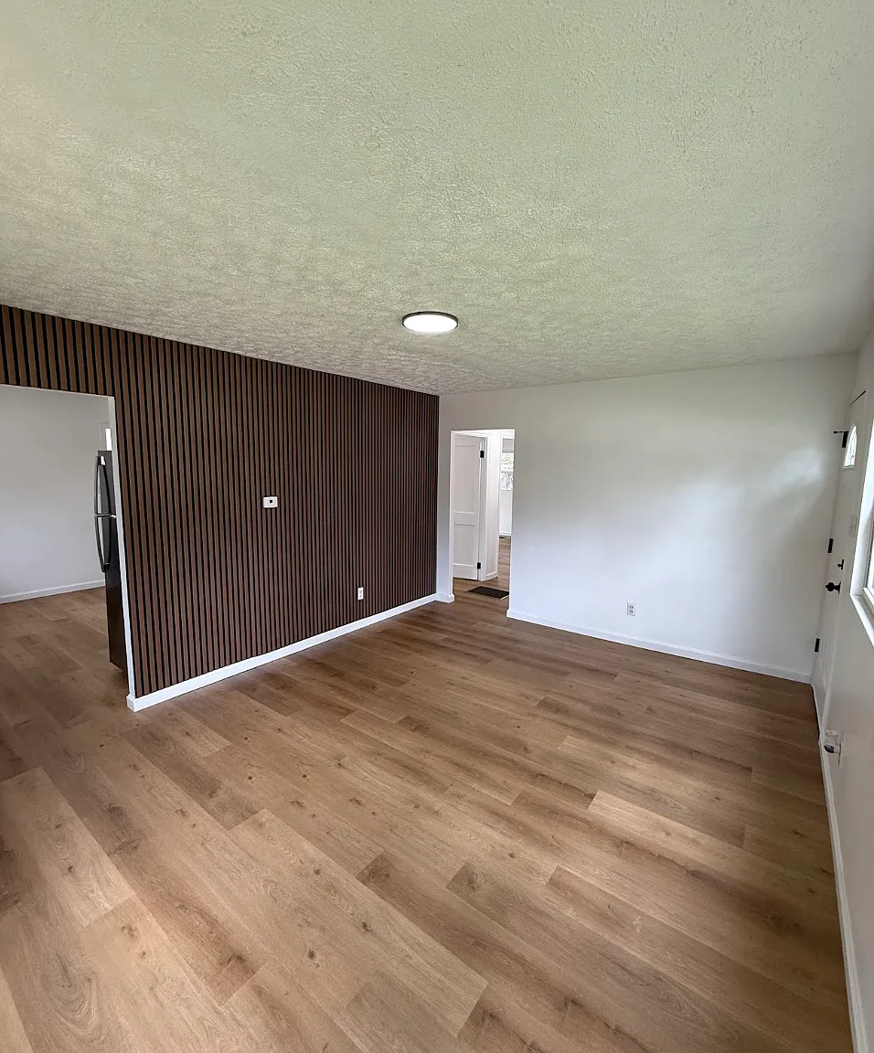608 Schuyler Drive - 1 — Photo 4