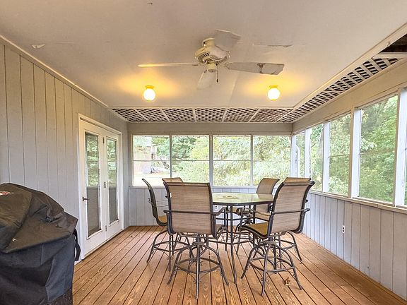4th image of 715 Greenwich Dr