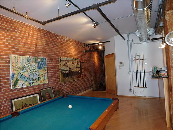 5th image of 21 N Depot St Suite 2C