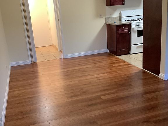 3rd image of 343 N Louise St