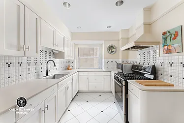 Sold by Coldwell Banker Warburg