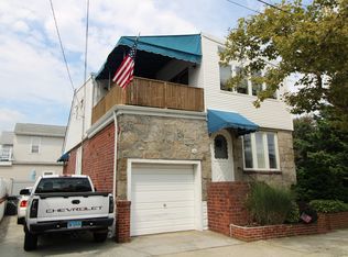 18 Beech St, Point Lookout, NY 11569