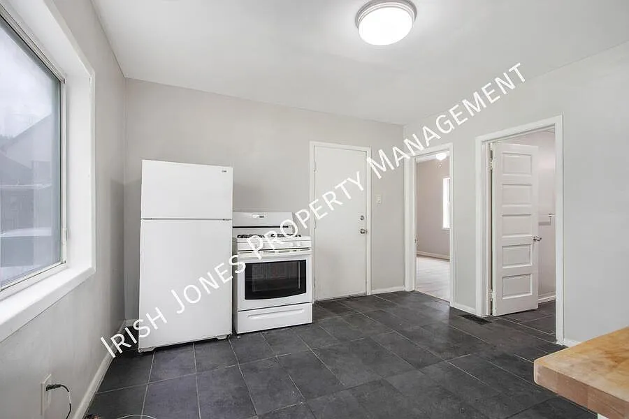 3 bed, $1,175 — Photo 2