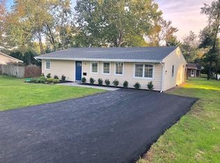 10 Starling Rd, Kendall Park, NJ 08824