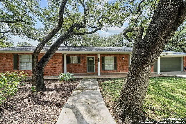 3 bed, 1970 sqft, $2,750 — Photo 2