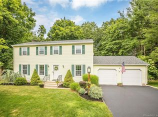 46 Juniper Ln, South Windsor, CT 06074