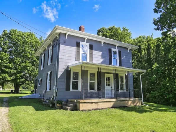 12 Montgomery Rd, Fredericktown, OH 43019