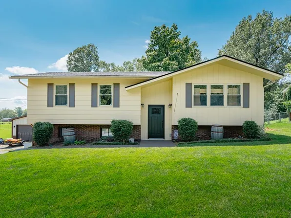 94 Comer Dr, Madisonville, KY 42431