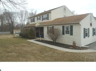 11 Lamberts Ln, Coatesville, PA 19320