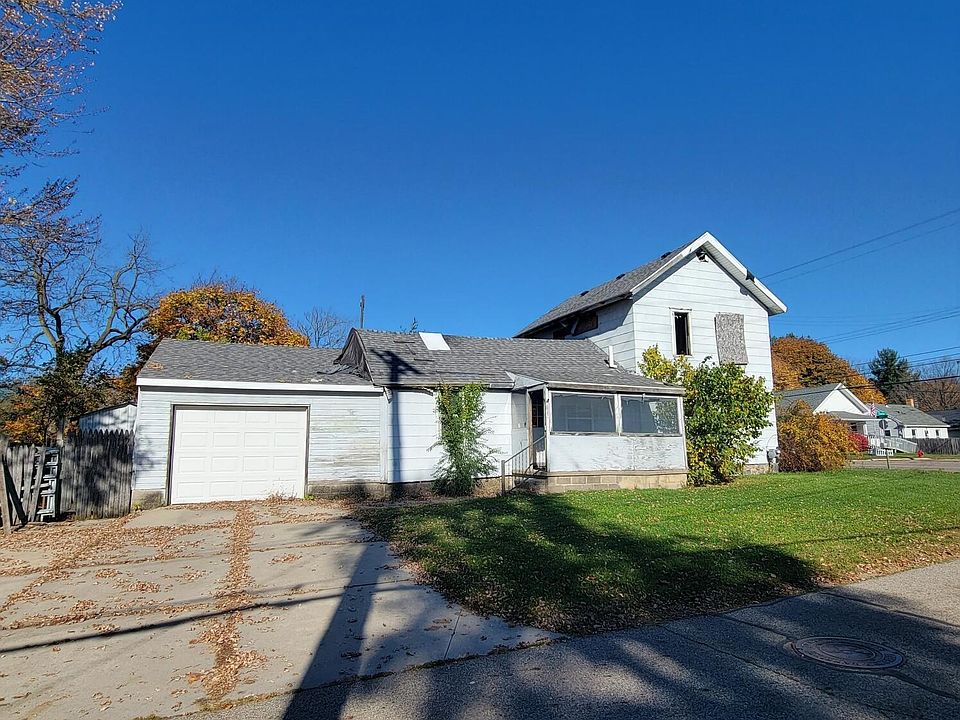 3301 Turner St, Lansing, MI 48906 Zillow