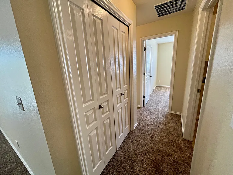 16426 N Asbury Dr — Photo 13