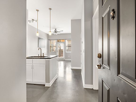 2nd image of 3000 Vanderbilt Pl APT 122
