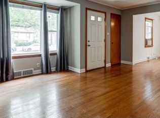 3450 Roesner Dr, Markham, IL 60428