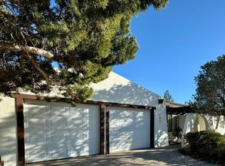 202 Rincon De Romos Dr SE, Rio Rancho, NM 87124