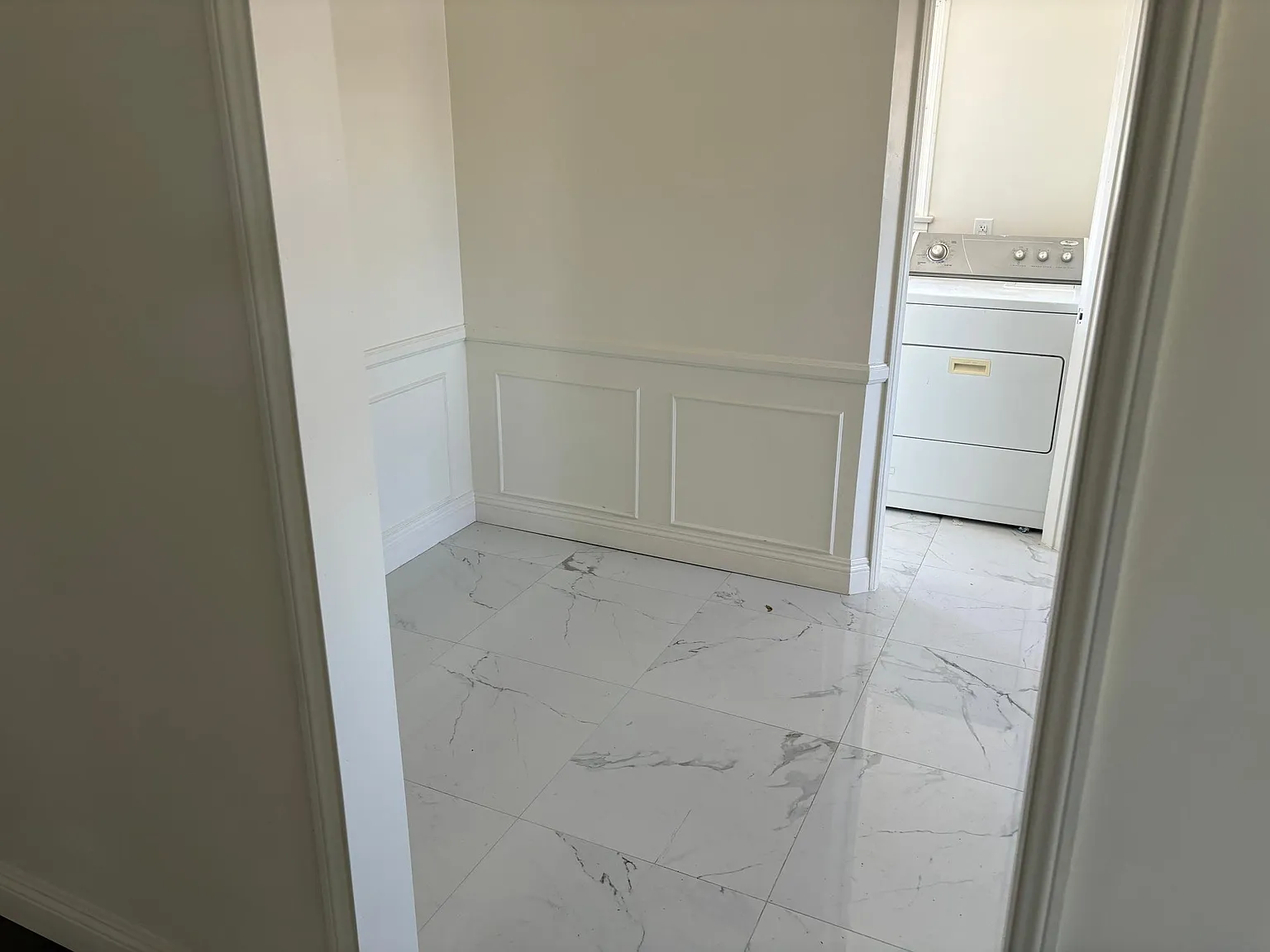 2 bed, 900 sqft, $2,400 — Photo 4