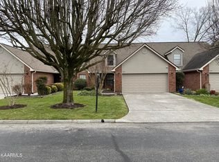 560 Farragut Commons Dr, Knoxville, TN 37934