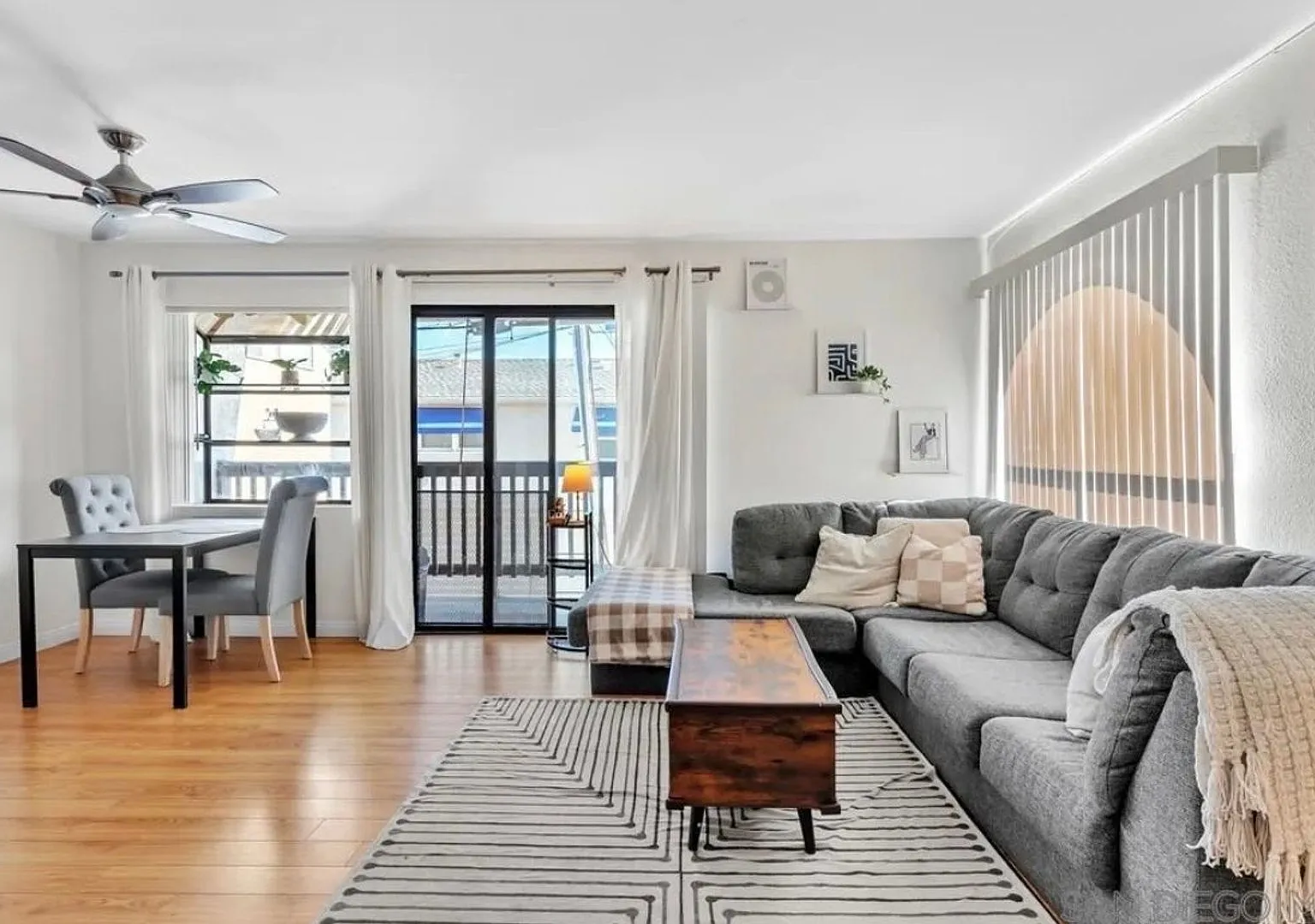 Bright Top-Floor 2BR/2BA Normal Heights Condo - In-Unit Laundry - 2 Parking Spaces — Photo 1