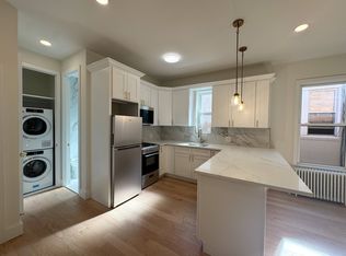 18-31 Ditmars Blvd #3R, Astoria, NY 11105