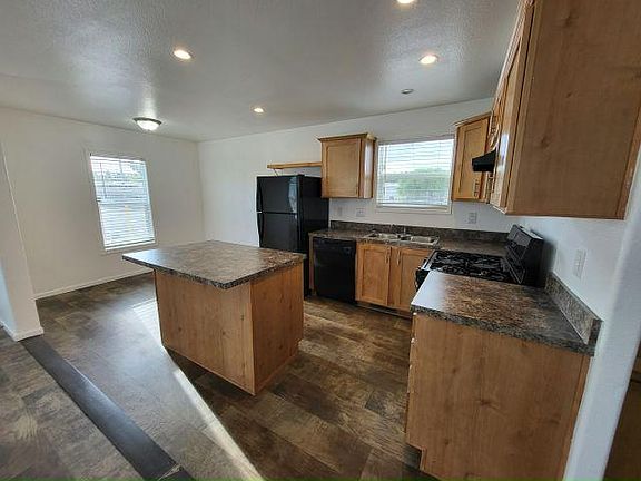 2nd image of 3642 Boulder Hwy Trailer 87