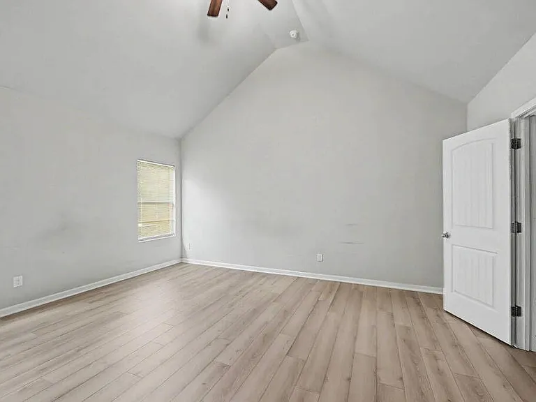 1797 Old Dogwood — Photo 11
