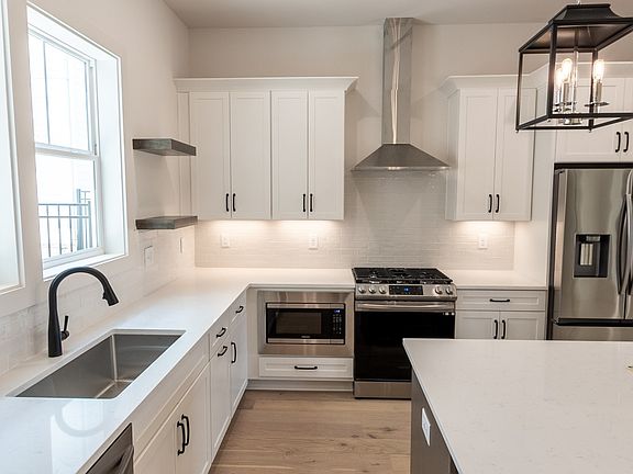 4th image of 4016 Penfield Dr Unit E