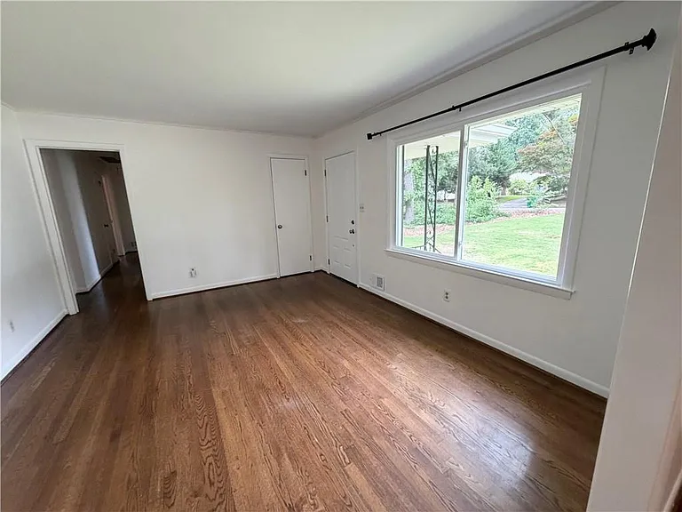 4135 Hideaway Dr — Photo 9