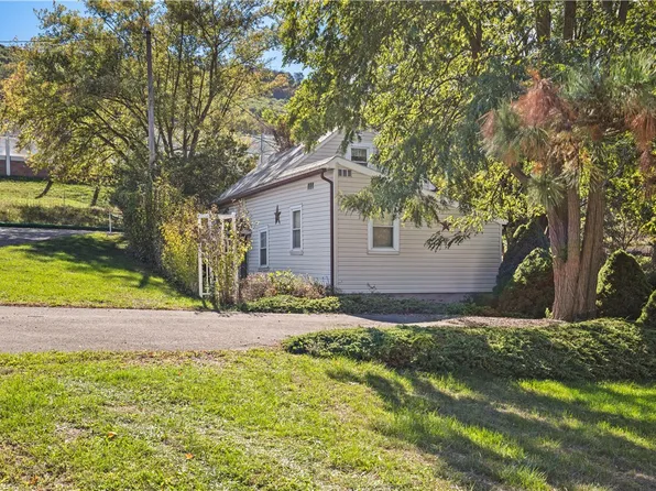 154 Findley St, New Baltimore, PA 15553