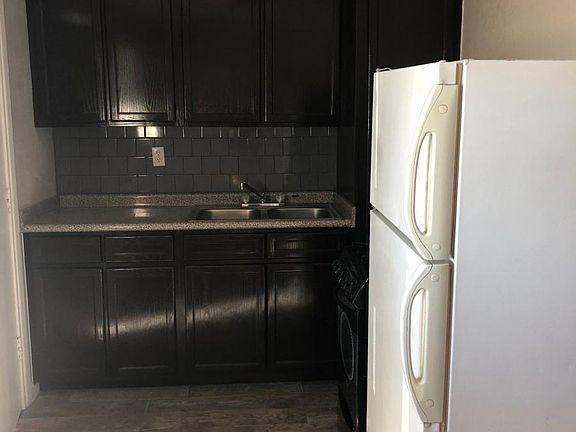 2nd image of 3236 Frankfort Ave APT 5