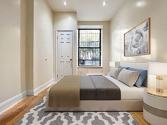 4th image of 214 W 109th St APT 5b