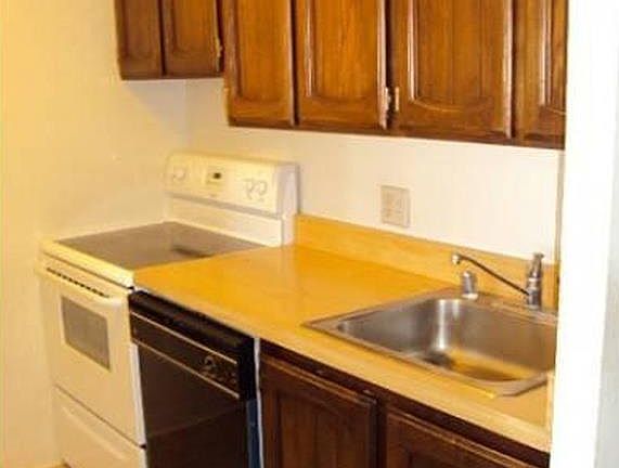4th image of 1700 Civic Center Dr APT 416