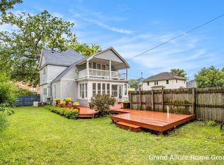 1718 Madison Ave SE, Grand Rapids, MI 49507
