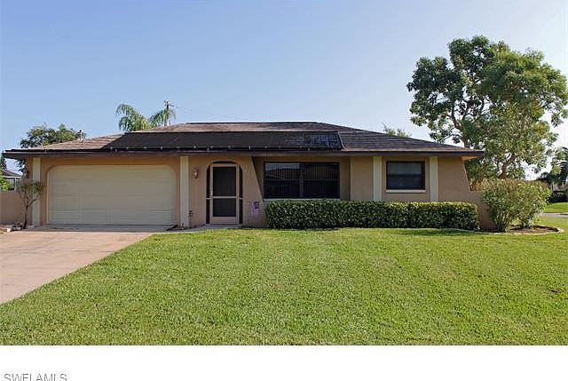 1st image of 927 SE 23rd St