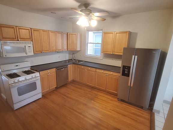 2nd image of 3733 N Bell Ave Unit 1
