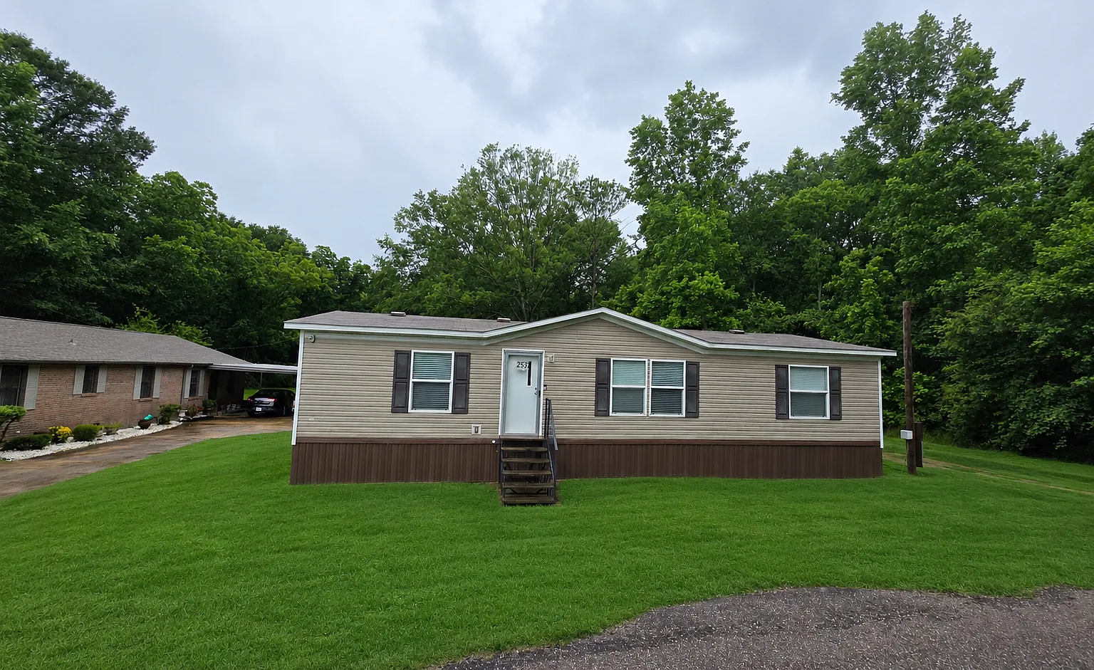 253 Gibbs Rd — Photo 1