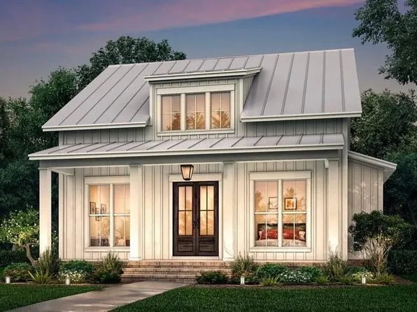 516 W Cypress St, Ponchatoula, LA 70454