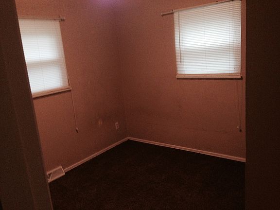4th image of 209 Charlotte Dr