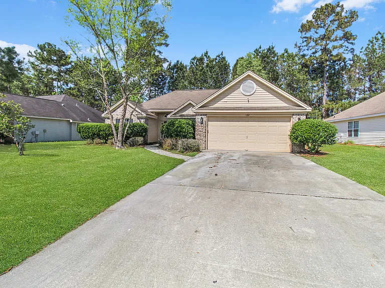 132 Pampas Dr — Photo 42