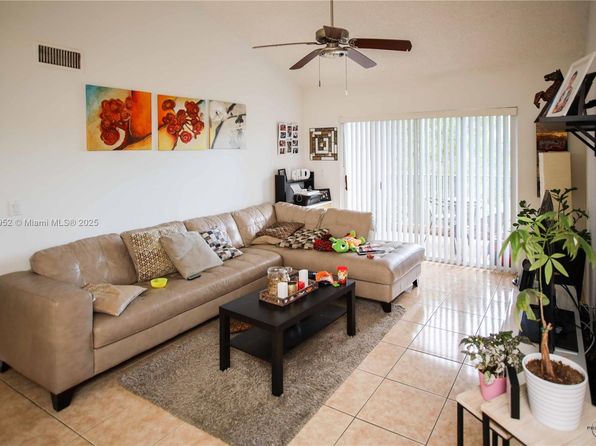 12136 Saint Andrews Pl APT 306