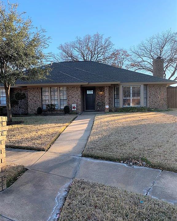 1st image of 824 Autumnwood Ct