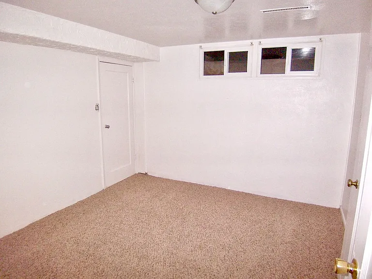 85 Princeton Ave — Photo 7