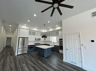 2838 W Cermak Rd #2R, Chicago, IL 60623