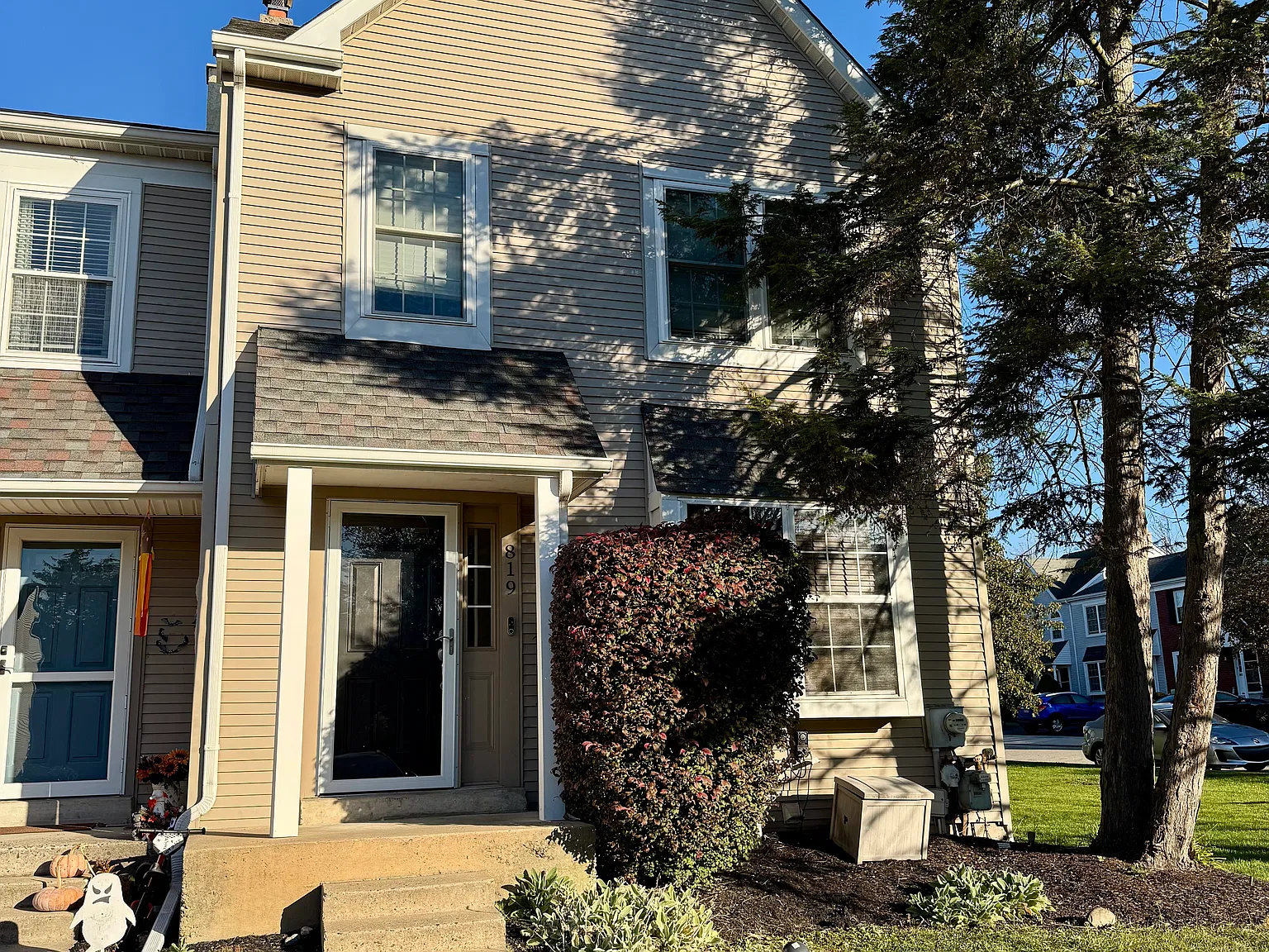 2 bed, 1.5 bath, 1280 sqft, $2,250 — Photo 1
