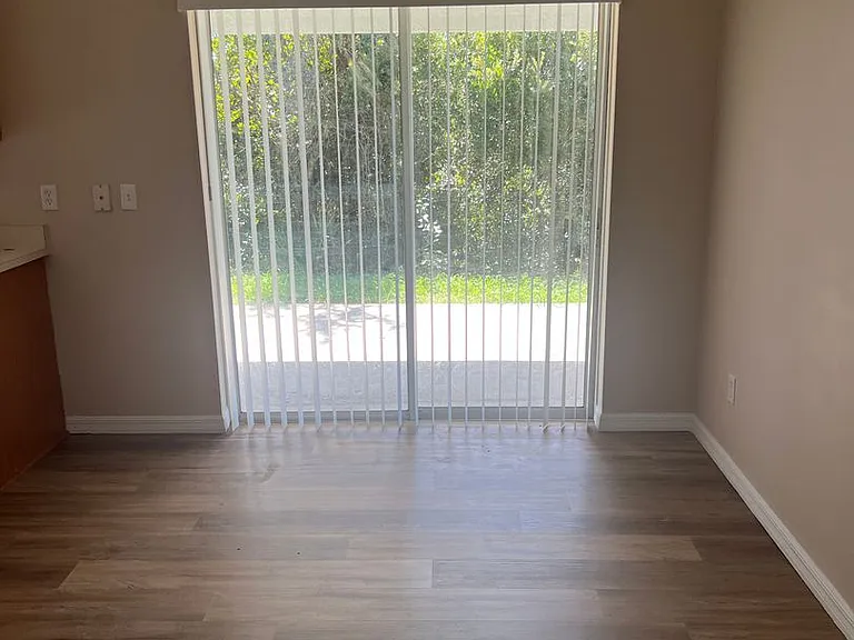 695 Sagamore Dr — Photo 5